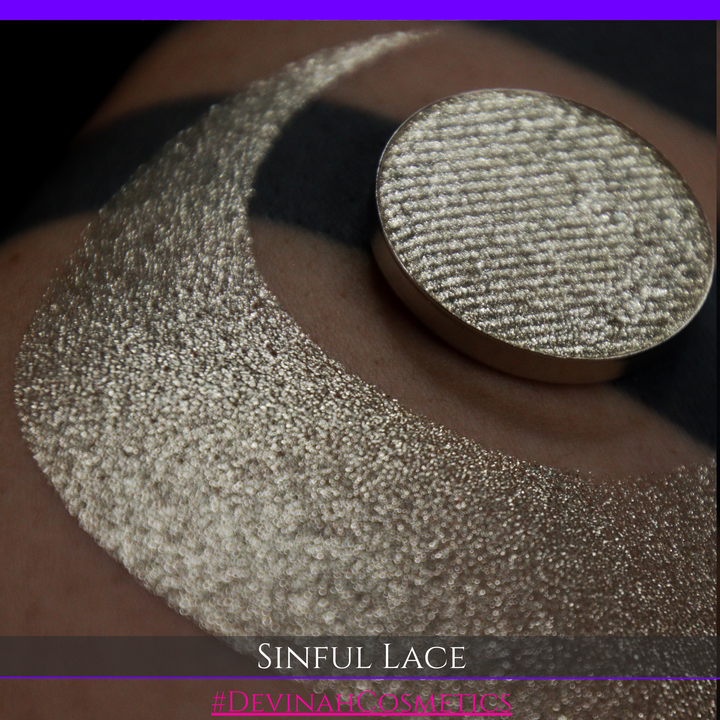 SINFUL LACE Pressed Pigment