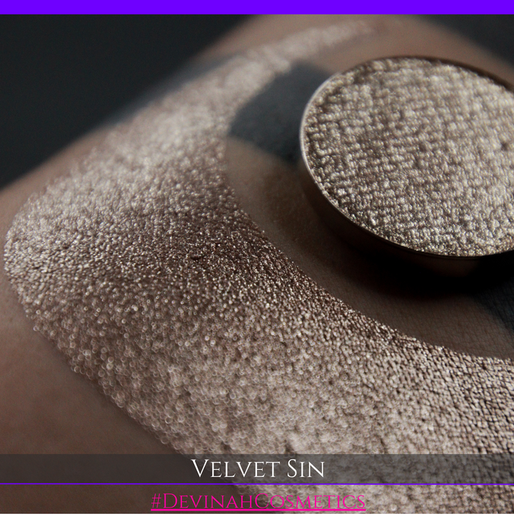 VELVET SIN Pressed Pigment