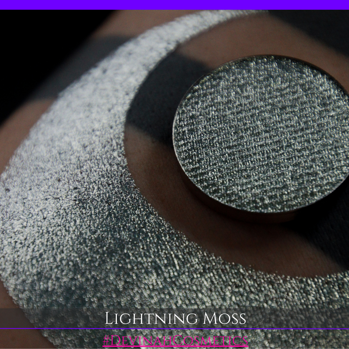 LIGHTNING MOSS Pressed Pigment