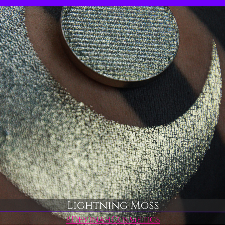 LIGHTNING MOSS Pressed Pigment