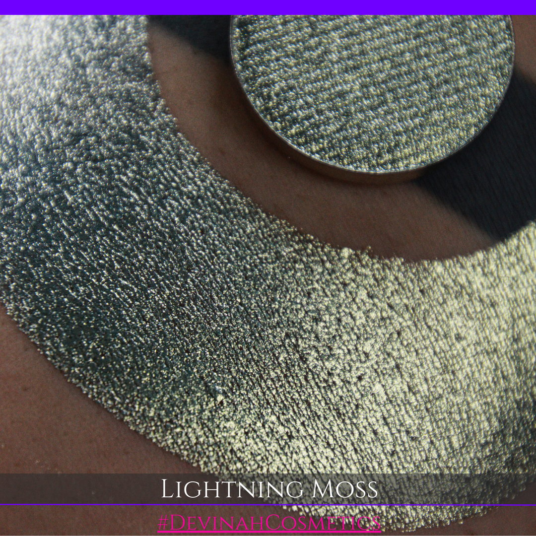 LIGHTNING MOSS Pressed Pigment