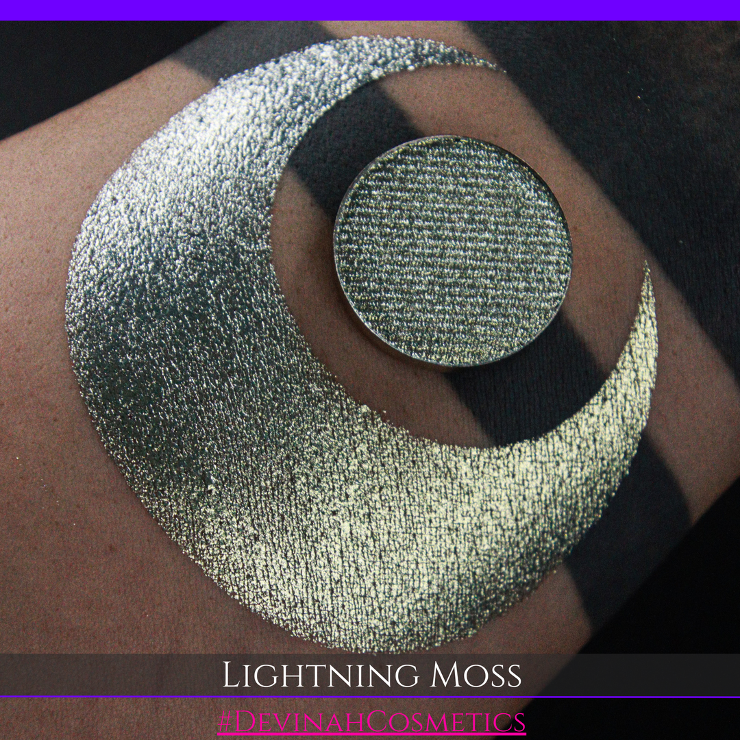 LIGHTNING MOSS Pressed Pigment